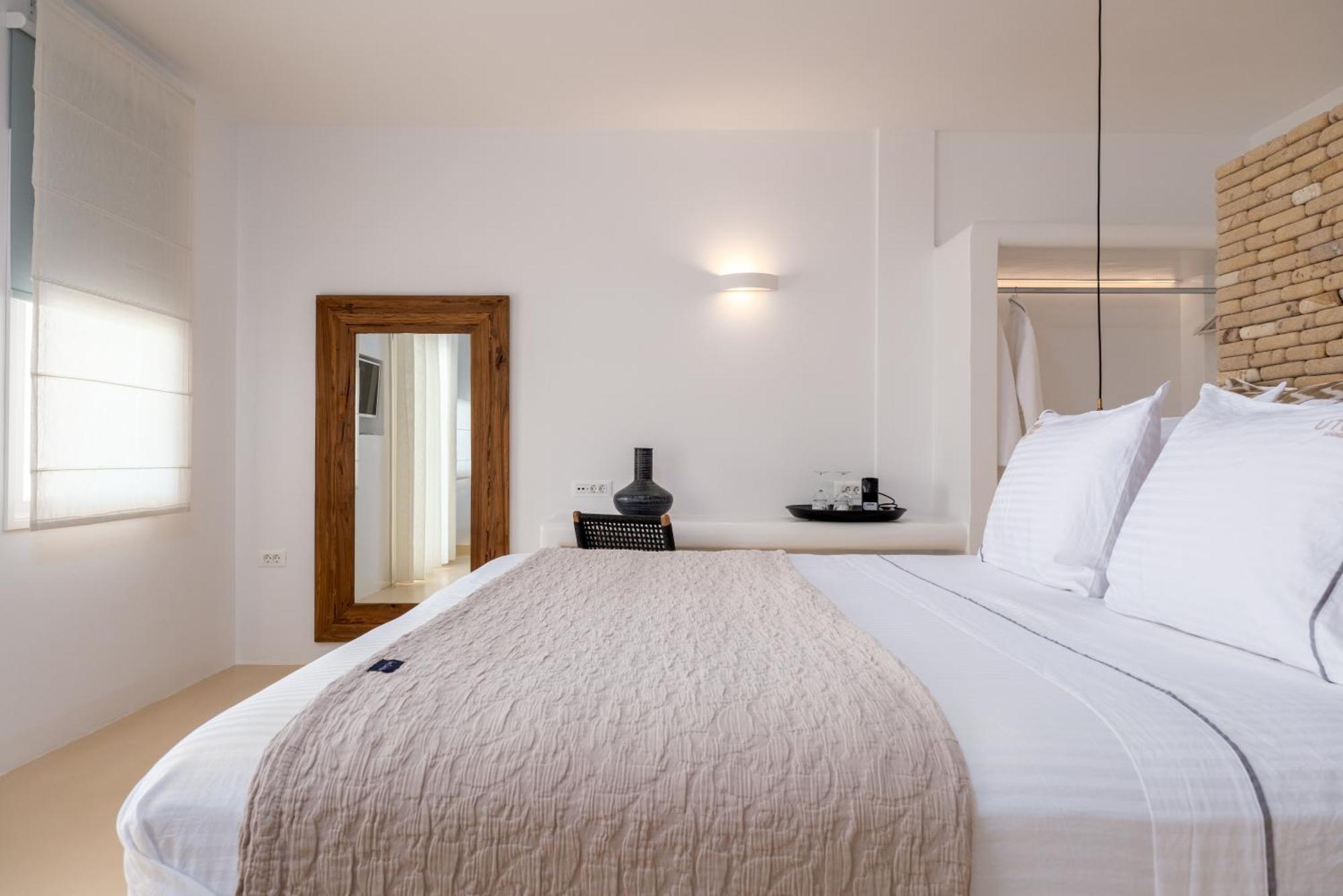 Utopia Suites By Anna Platanou Agia Irini  Exterior photo